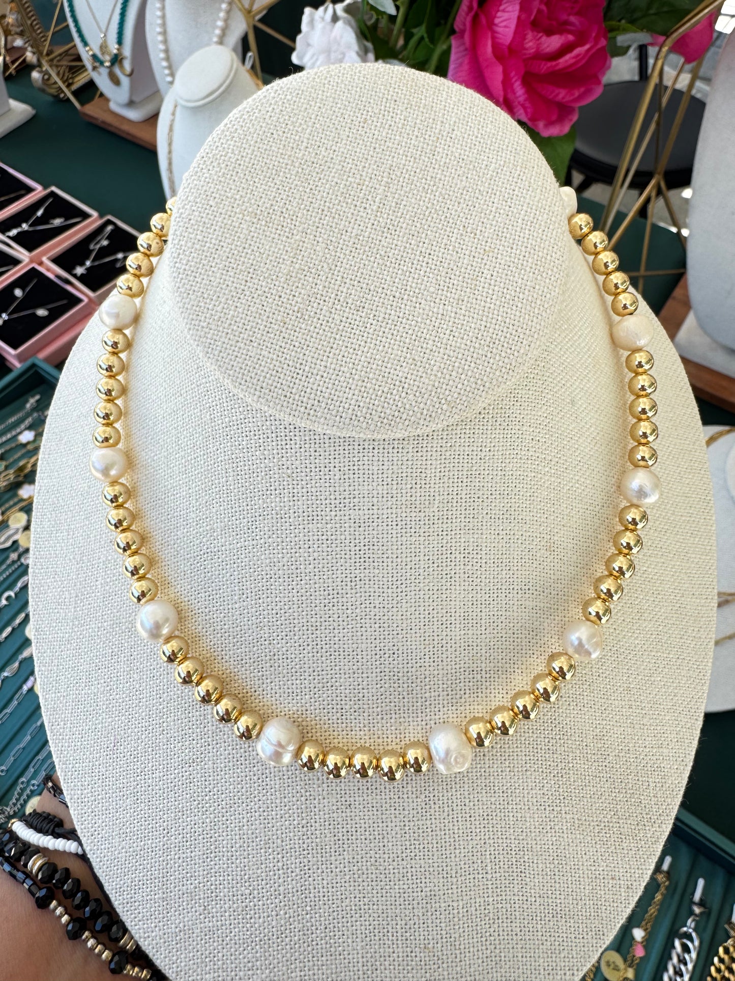 Pearl horizon necklace