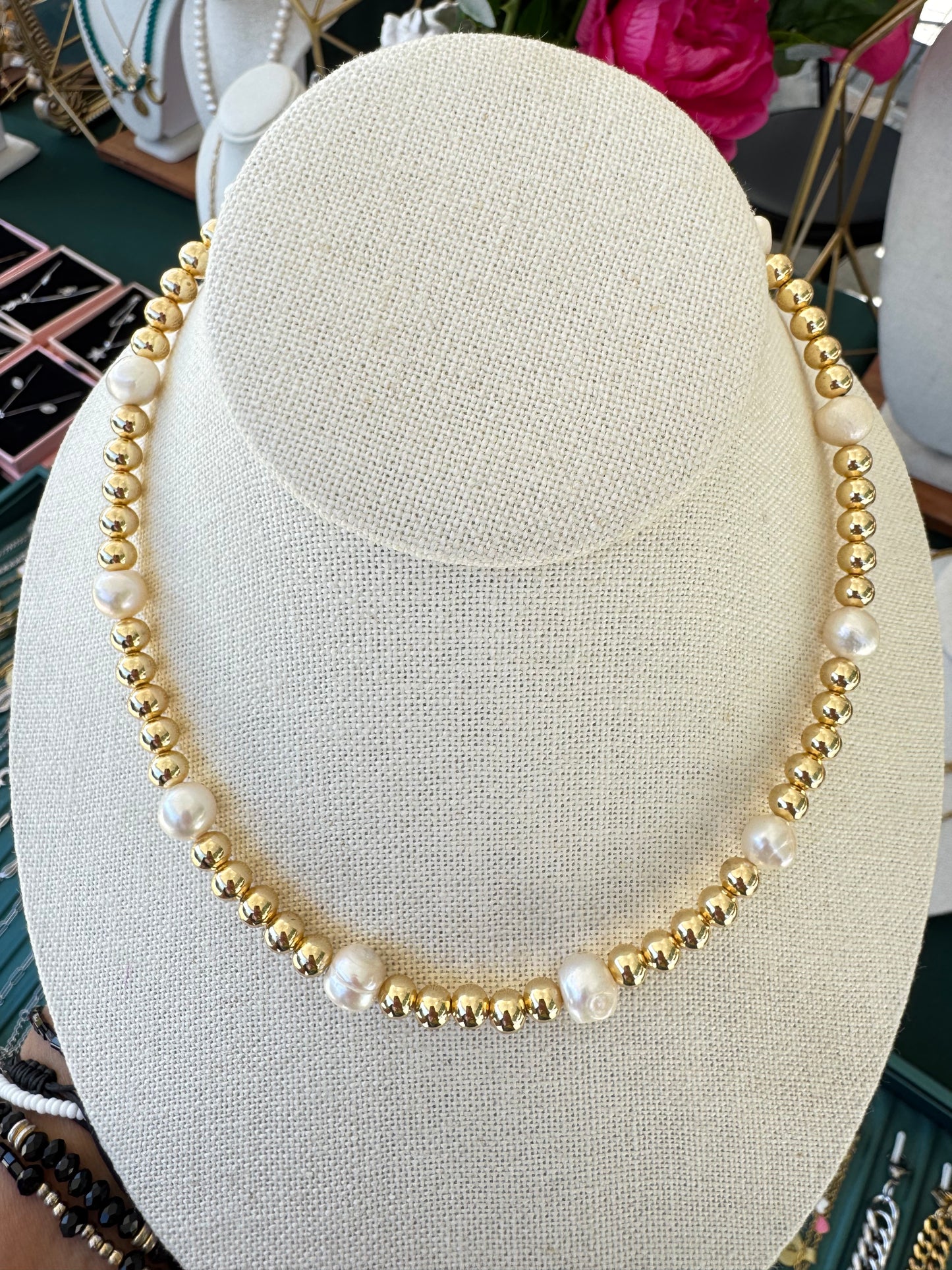 Pearl horizon necklace
