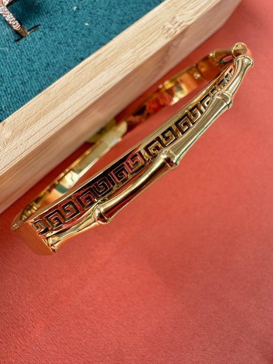 Timeles glow bangle