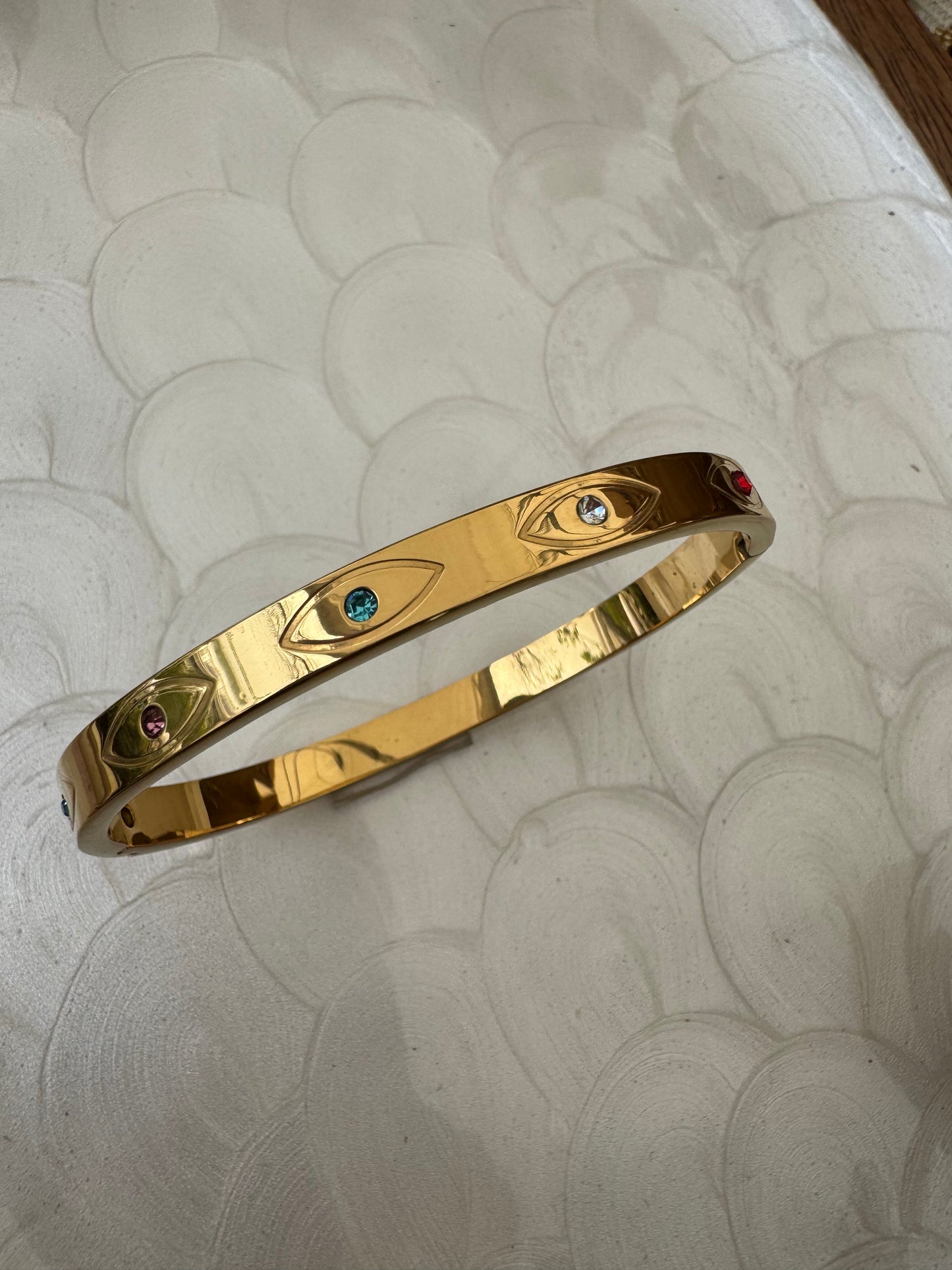 Sussie bangle bracelet