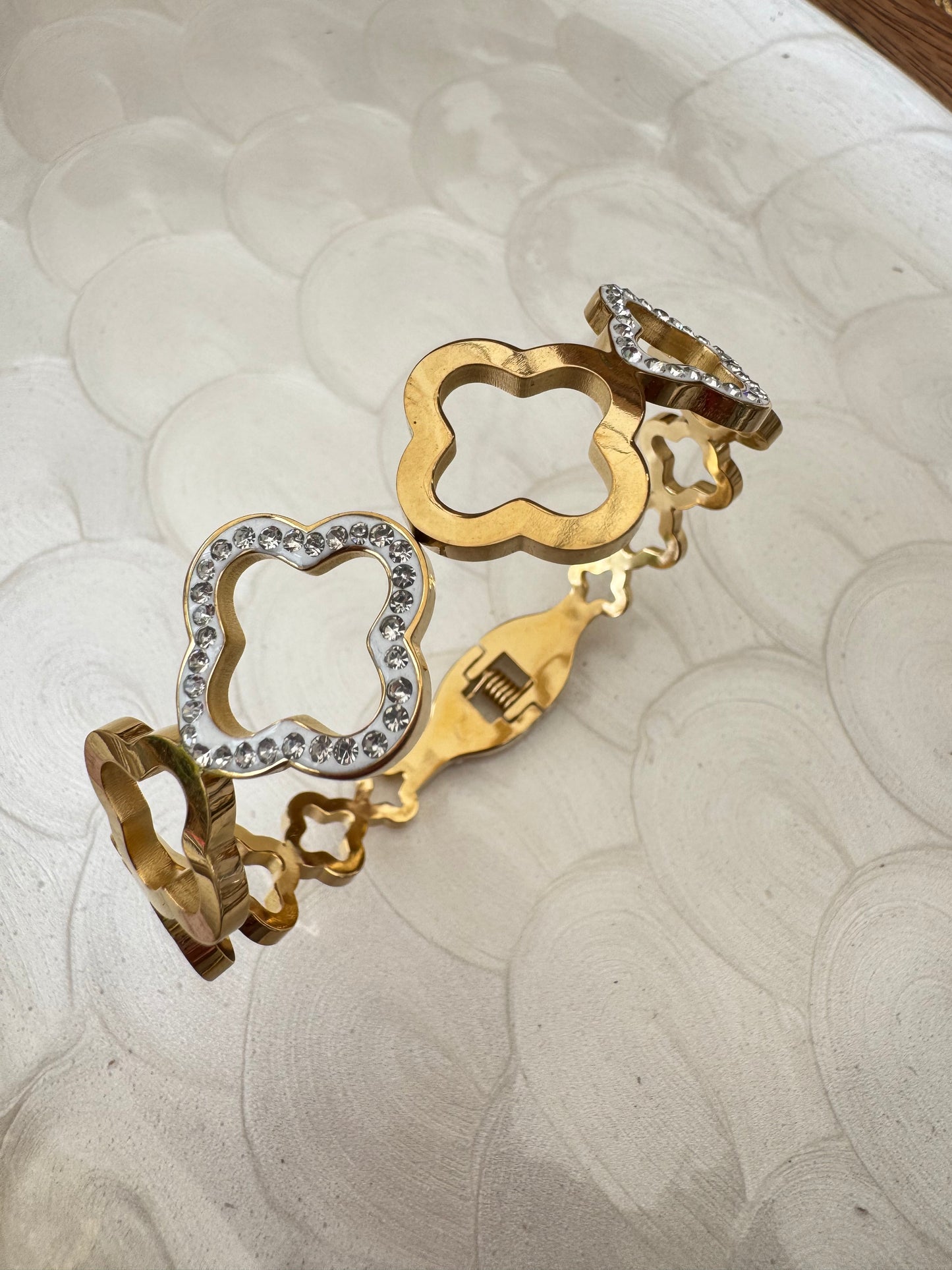 Hesy bangle bracelet