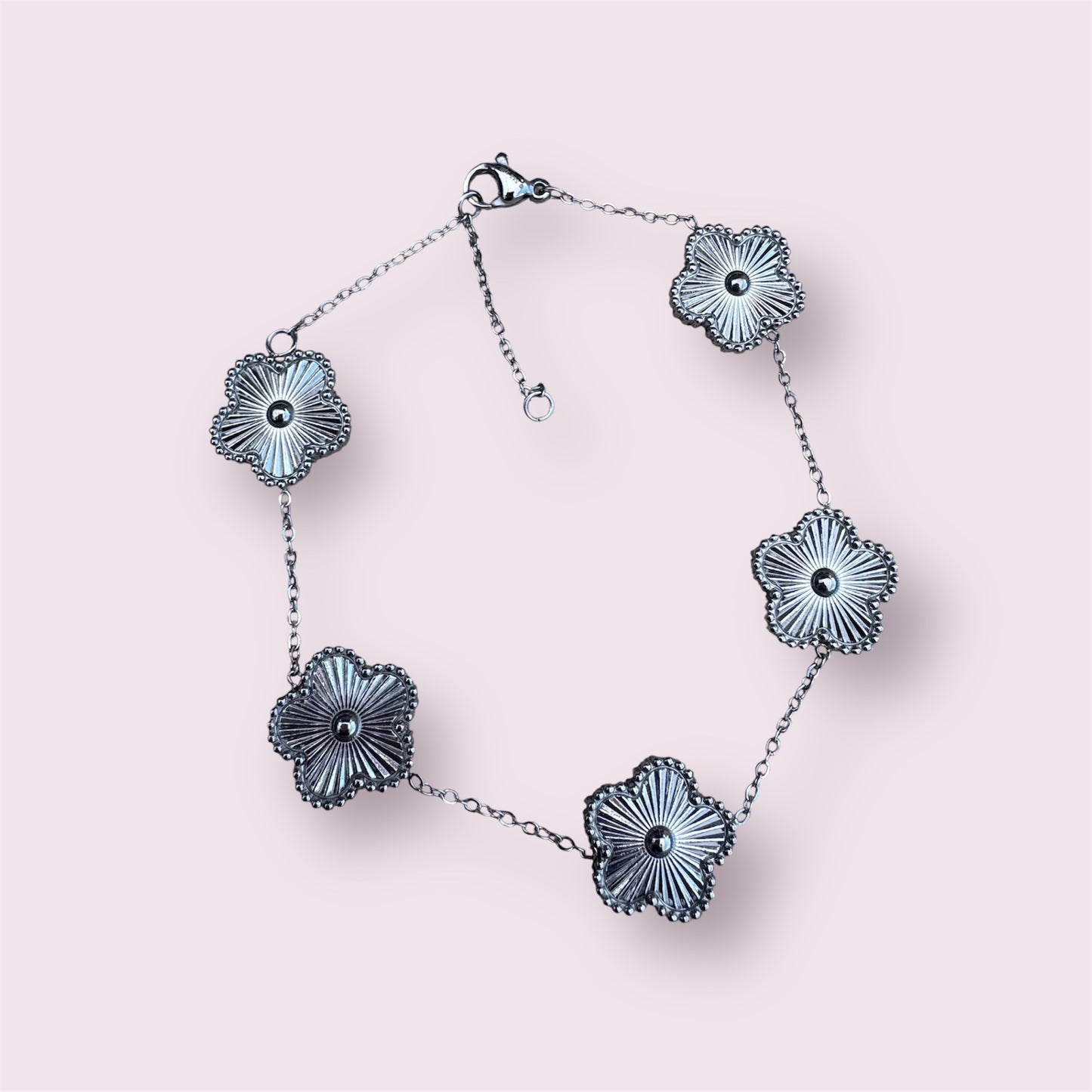 Flower bracelet