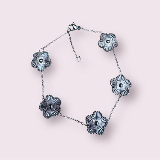 Flower bracelet