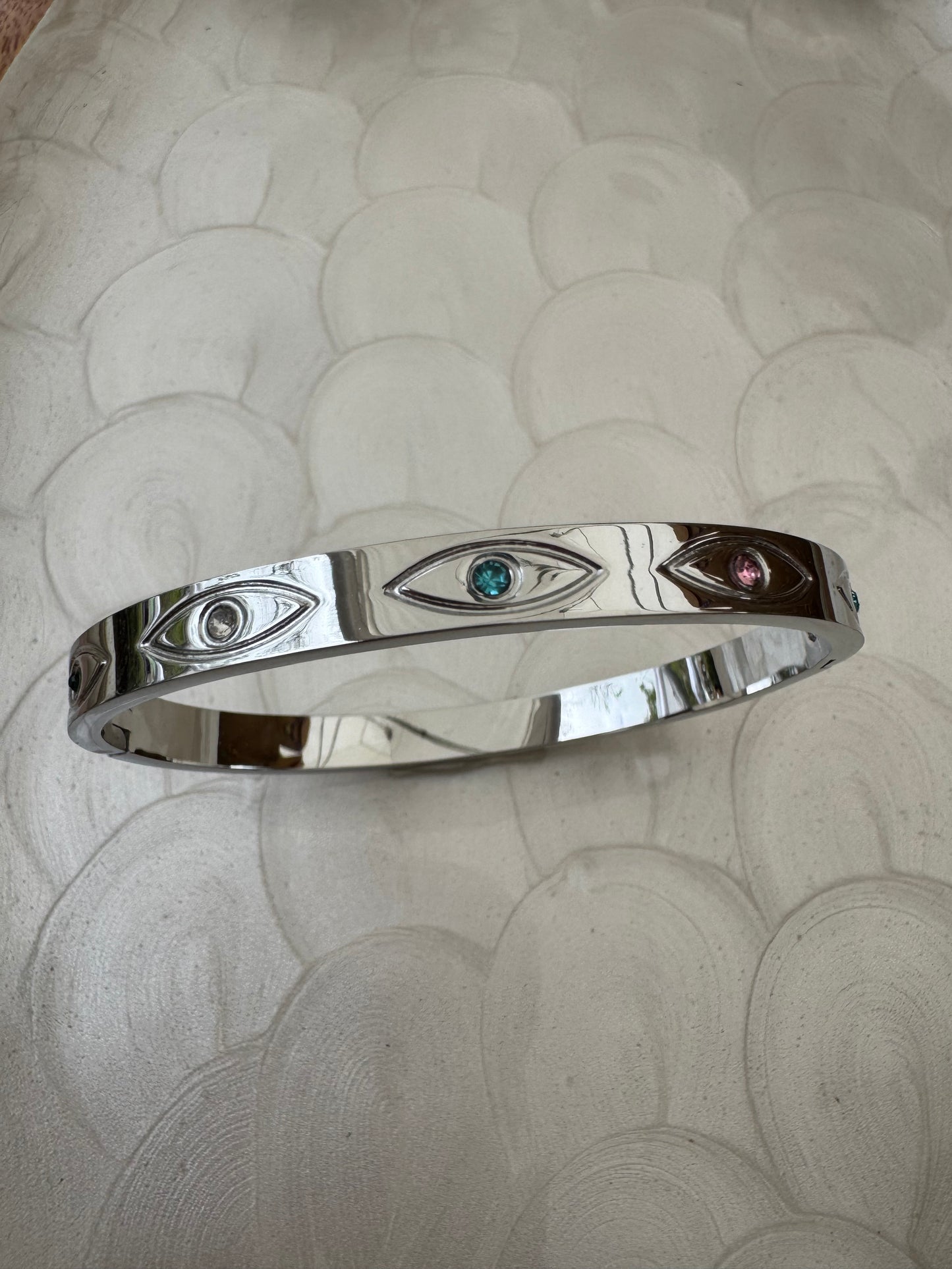 Sussie bangle bracelet