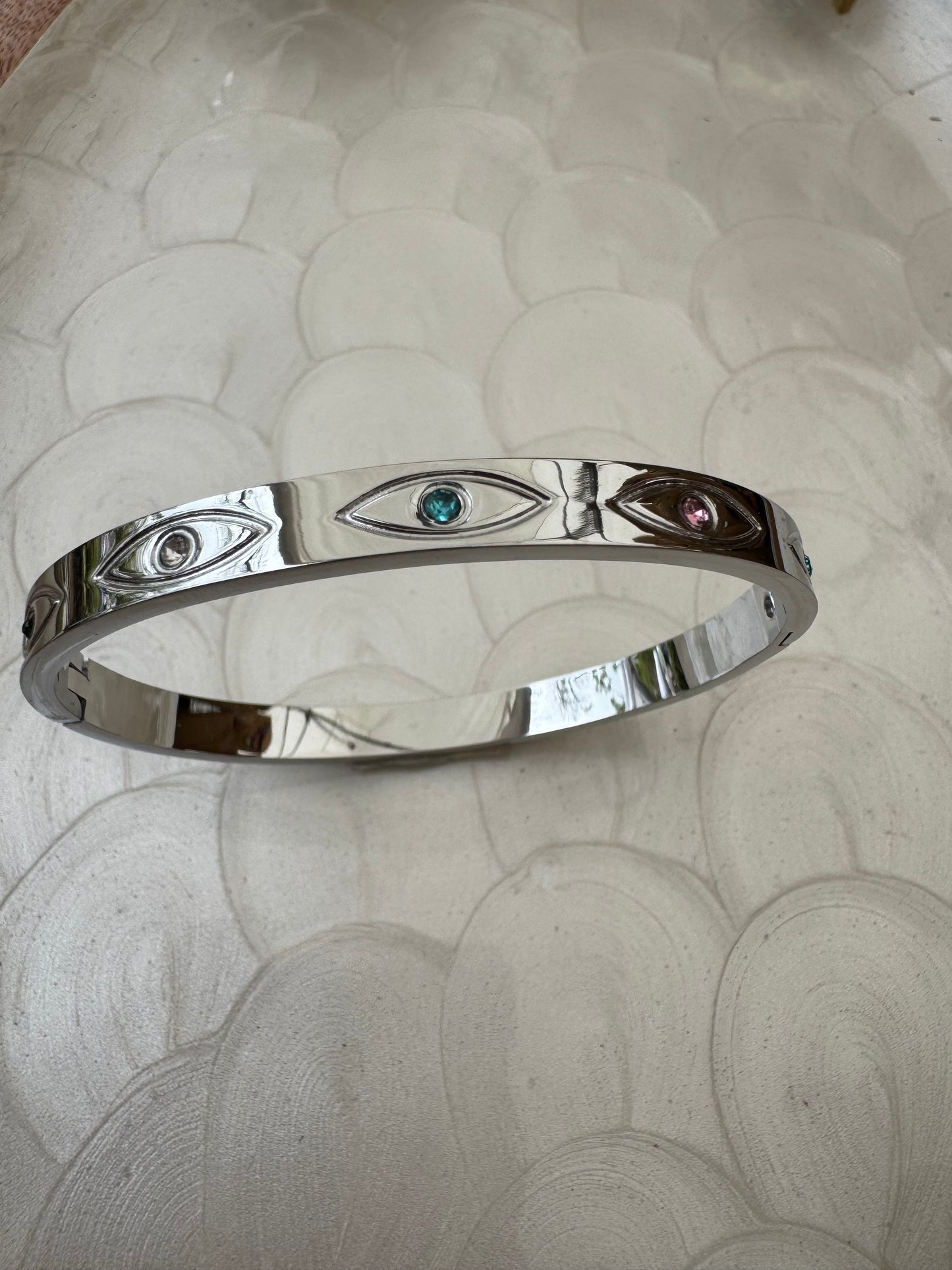 Sussie bangle bracelet
